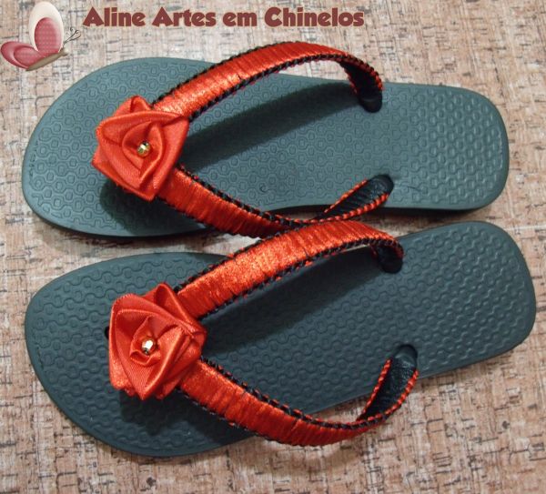 Chinelo Preto com Vermelho (Modelo 004)